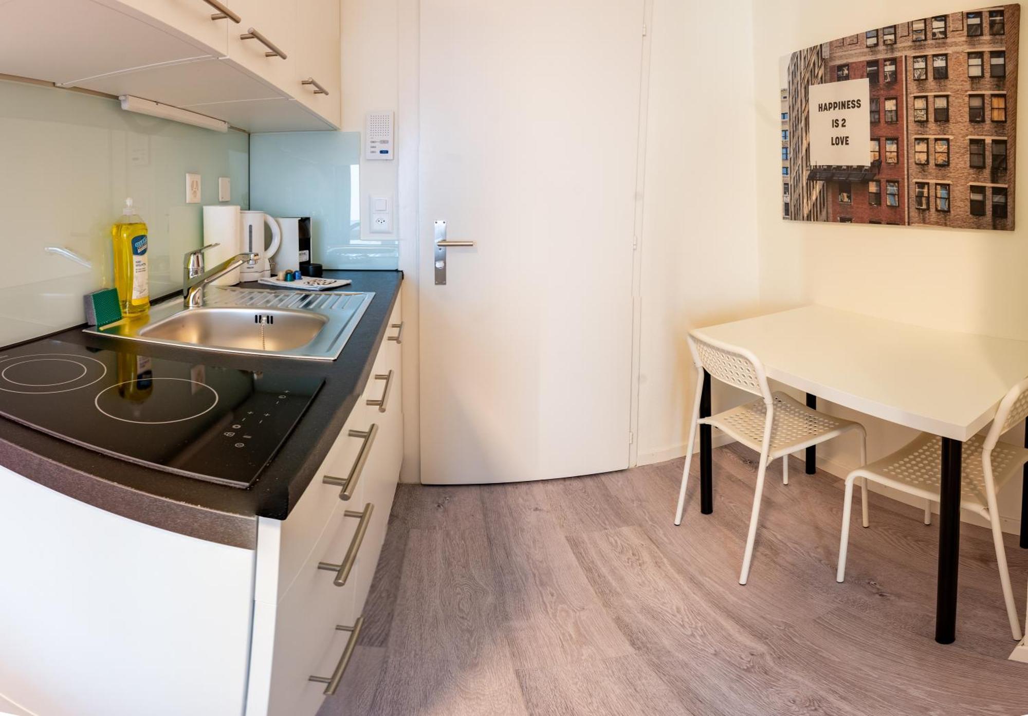 Urban Oasis With Queen Bed And View Be-13 Appartement *